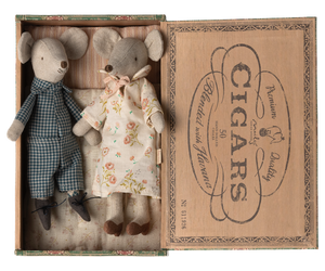 Grandma and Grandpa mice in Cigar box