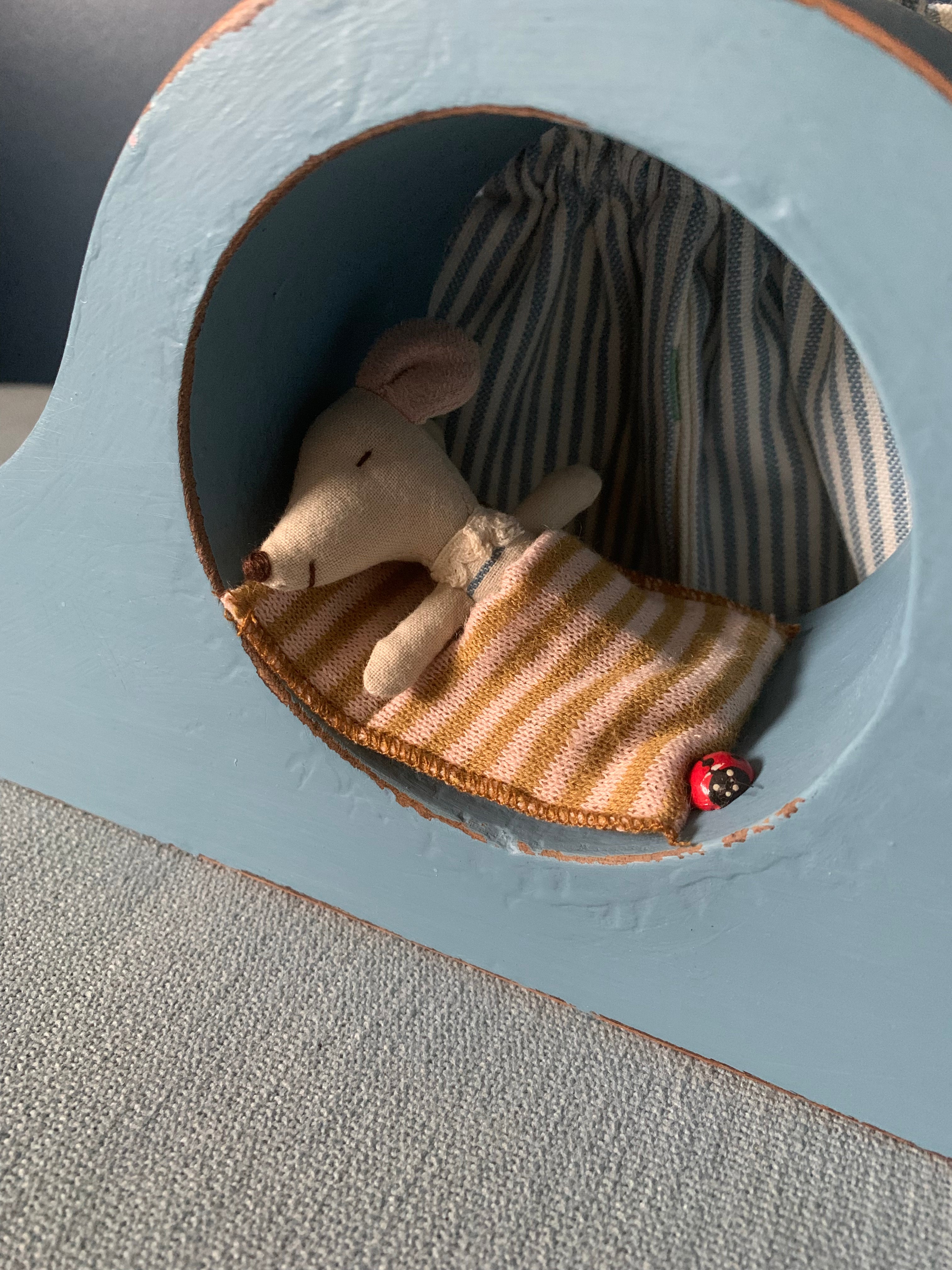 Small Clock Mouse House with sleepy/wakey mouse, Greek blue