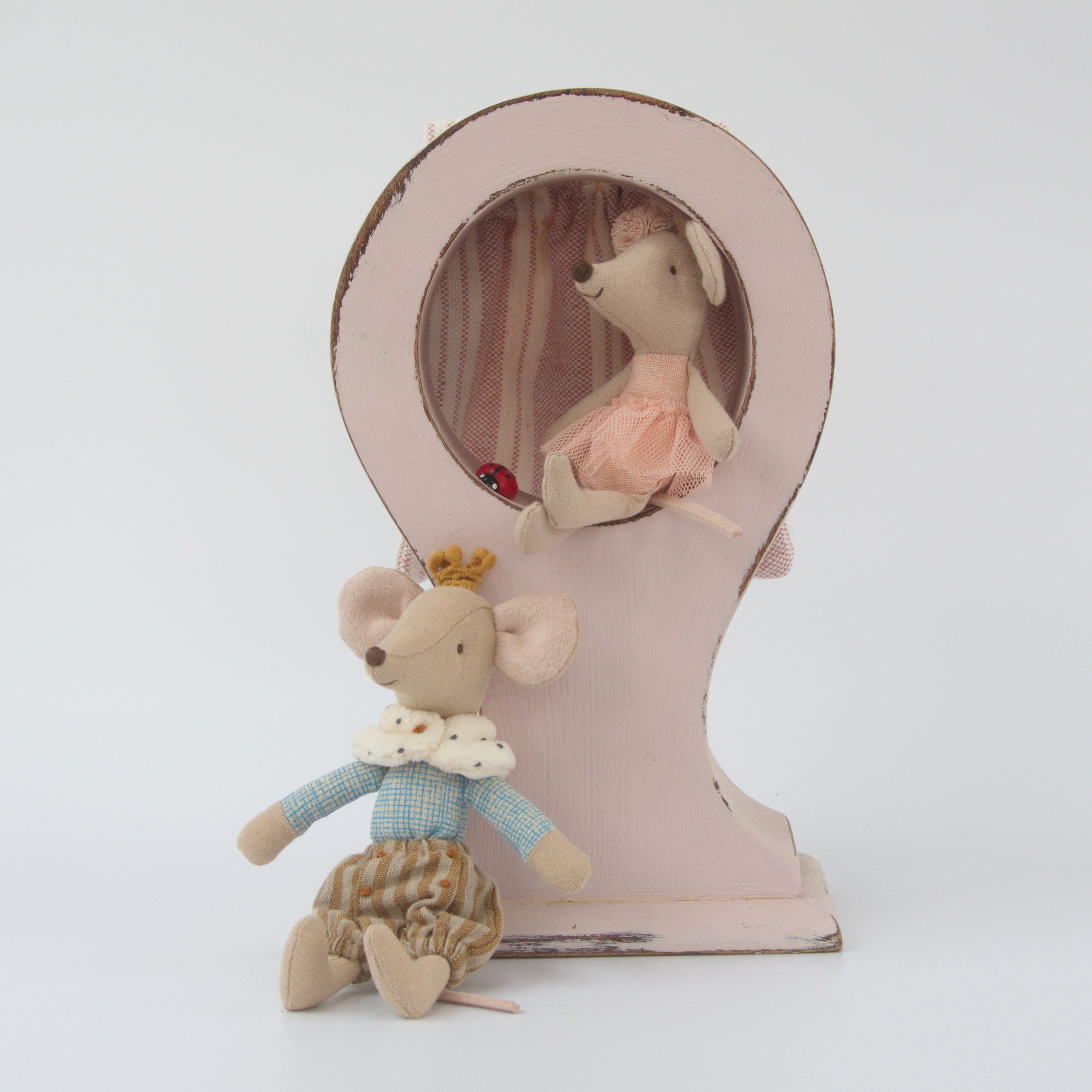 Repunzel & Prince Clock Mouse House- pink